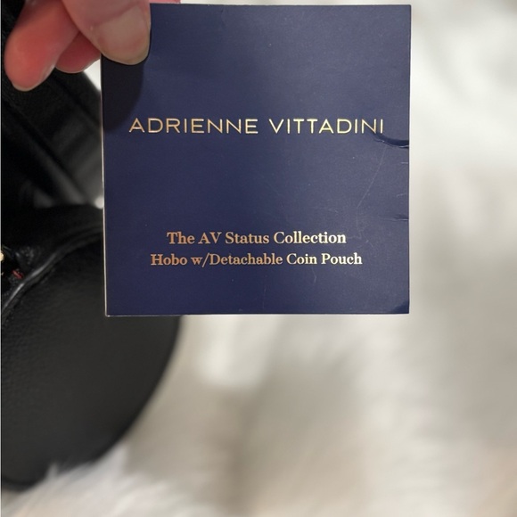 NWT Beautiful Adrienne Vittadini Embossed Shoulder Bag **Retails for $210 - Picture 3 of 9